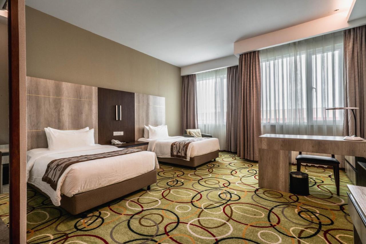 Ano Hotel Мири Экстерьер фото