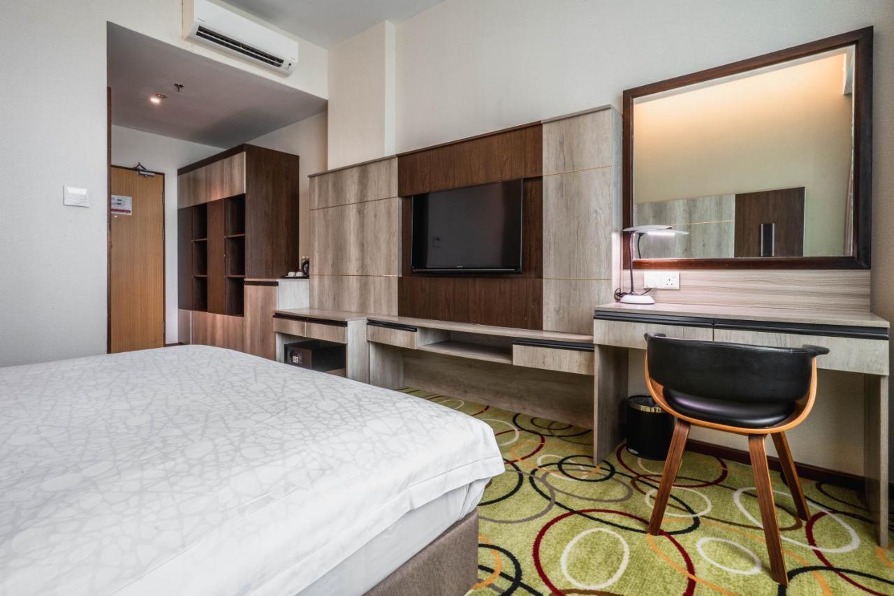 Ano Hotel Мири Экстерьер фото